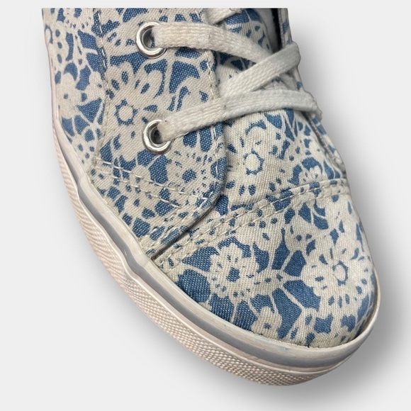 Floral High Top Inner Zip Sneakers High Top White Blue Size 1.5 Girl's - Picture 6 of 9